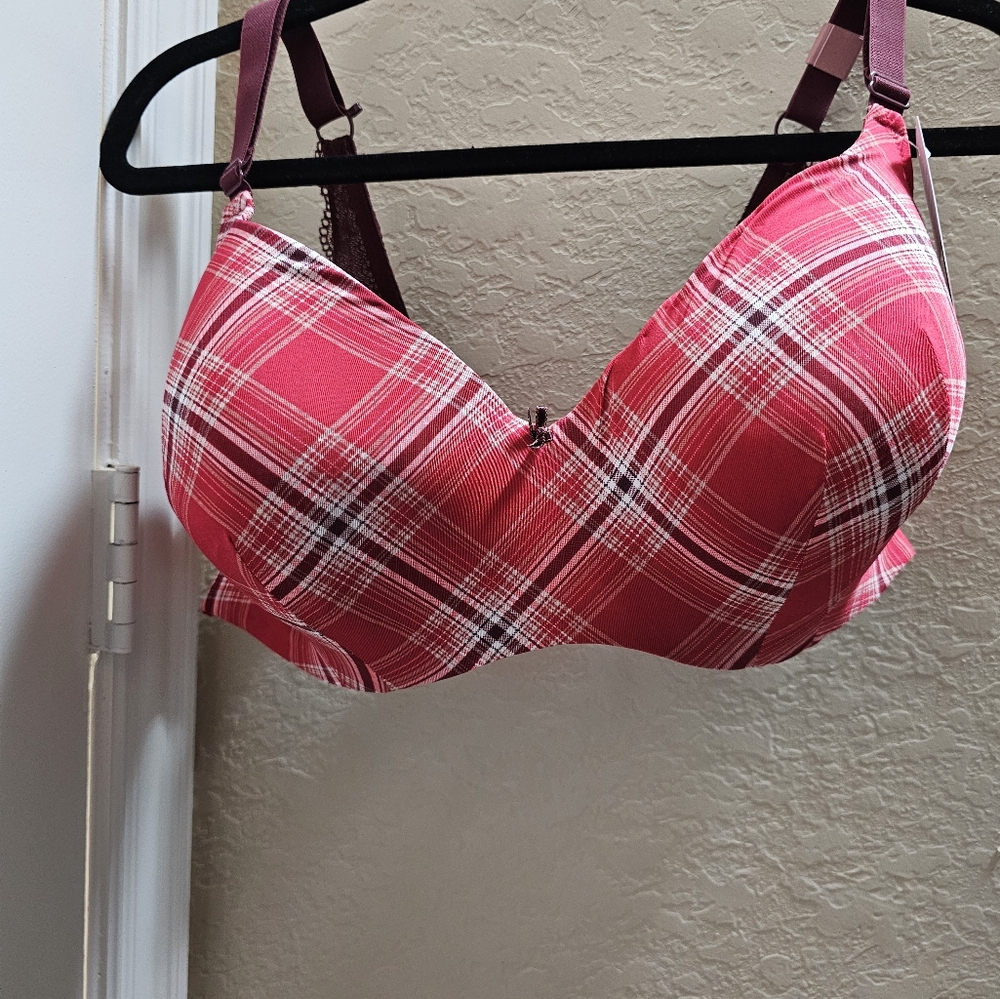 BNWT Cacique bra 42 DDD